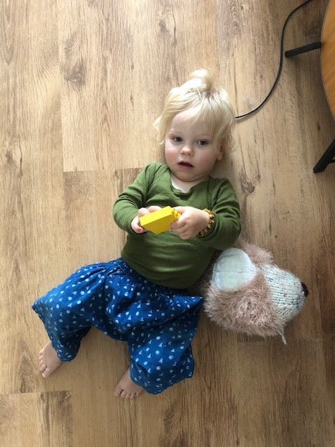 Hiii, Child 4 - 10 yr
